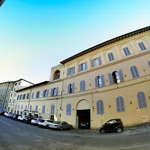 Le Lupe , Siena Italia